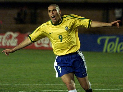 Legendárny Brazílčan Ronaldo potvrdil návrat na futbalové trávniky