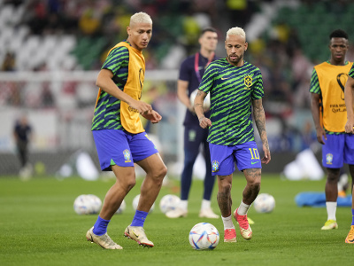 Rozcvička hráčov Brazílie pred štvrťfinále MS vo futbale