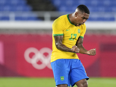 Brazílčan Malcom oslavuje víťazný gól 