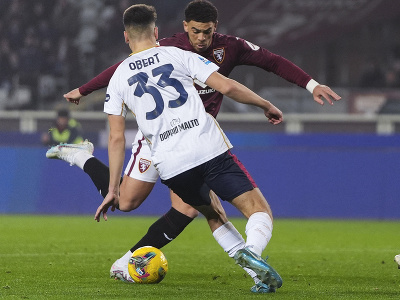 Obranca Cagliari Adam Obert