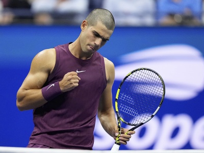 Carlos Alcaraz počas 1.