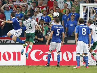 Antonio Cassano dáva gól