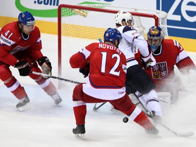 Ondřej Pavelec, Paul Gaustad a Jiři Novotný