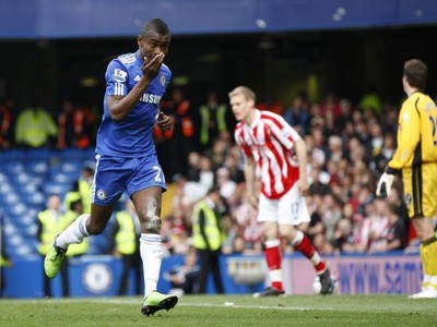 Salomon Kalou sa raduje z gólu