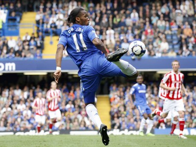Didier Drogba s ukážkovým spracovaním lopty