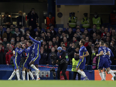 Radosť hráčov Chelsea po strelenom vedúcom góle
