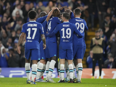 Hráči Chelsea sa radujú z gólu