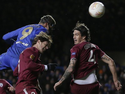 Fernando Torres pri svojom druhom góle do siete Rubinu