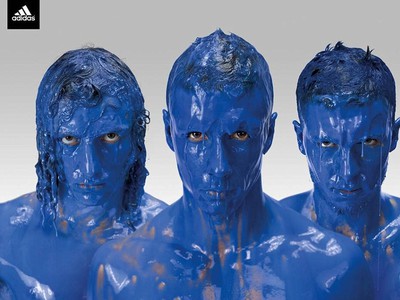 David Luiz, Fernando Torres a Eden Hazard ako inak v modrom 