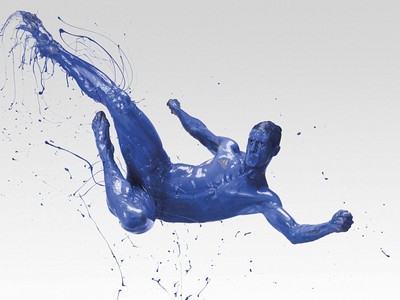Fernando Torres pri streleckej póze stratil pár kvapiek modrej farby 