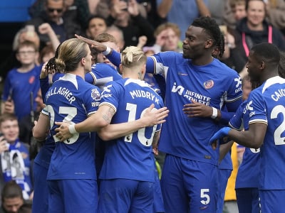 Futbalisti Chelsea Londýn sa tešia z gólu, ktorý strelil Nicolas Jackson