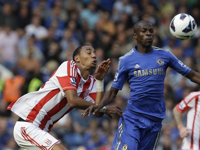 Steven N'Zonzi a Ramires