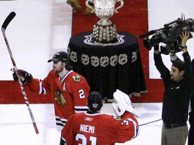 Antti Niemi a Duncan Keith