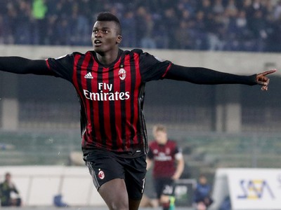 M'Baye Niang strelil víťazný gól AC Miláno