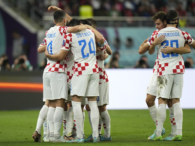 Chorvátski futbalisti sa radujú z gólu