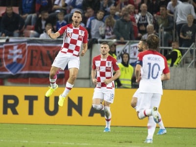 Chorvát Nikola Vlašič sa teší po strelení úvodného gólu