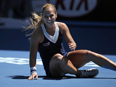 Dominika Cibulková sa suverénnym spôsobom prebojovala už do semifinále dvojhry na grandslamovom turnaji Australian Open v Melbourne.