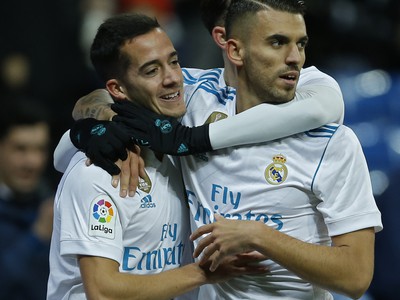 Lucas Vázquez a Daniel Ceballos oslavujú gól Realu