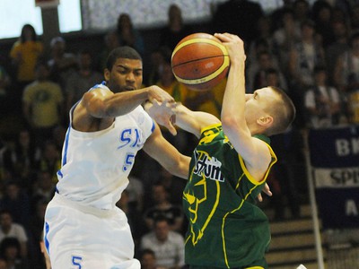 Corey Jefferson a Tadej