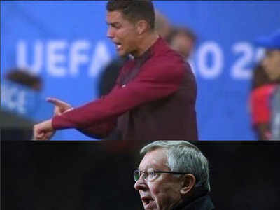 Cristiano Ronaldo v rovnakom geste ako Alex Ferguson