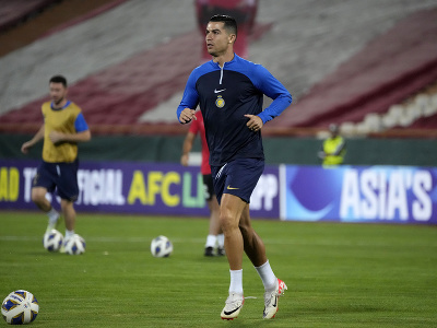 Cristiano Ronaldo pred zápasom v Ázijskej lige majstrov v iránskom Teheráne