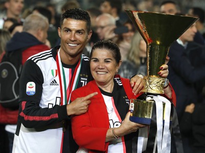 Cristiano Ronaldo a jeho mama Dolores Aveiro