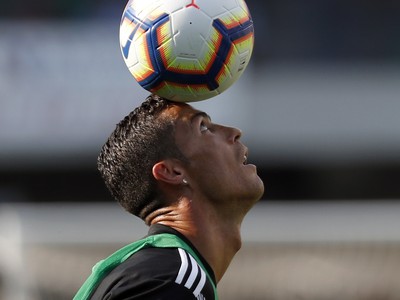 Cristiano Ronaldo na predzápasovej rozcvičke