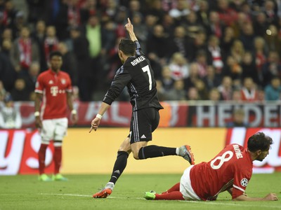 Cristiano Ronaldo (7) zariadil obrat proti Bayernu