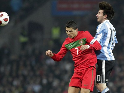 Súboj Cristiano Ronaldo vs.