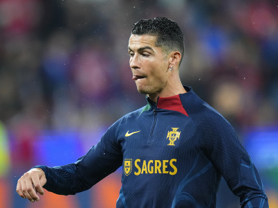 Cristiano Ronaldo bavil divákov v Prahe už počas predzápasovej rozcvičky