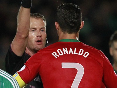 Cristiano Ronaldo v stretnutí videl aj žltú kartu