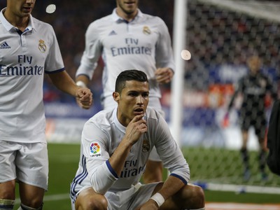 Cristiano Ronaldo sa teší po strelení hetriku