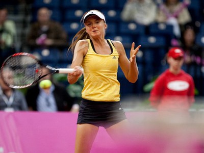 Slovenská tenistka Daniela Hantuchová počas barážového stretnutia proti Srbke Jelene Jankovičovej 
