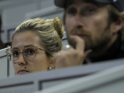 Daria, manželka ruského tenistu Danilla Medvedeva, a jeho tréner Gilles Cervara