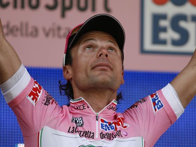 Danila Di Luca, Gyro,