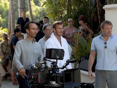 David Beckham a Guy Ritchie počas natáčania