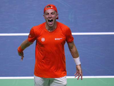 Tallon Griekspoor oslavuje triumf