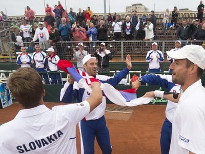 Slovenskí tenisti sa prebojovali do septembrovej baráže o účasť vo svetovej skupine