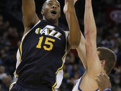 Derrick Favors