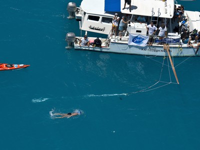 Diana Nyadová počas svojej rekordnej plavby