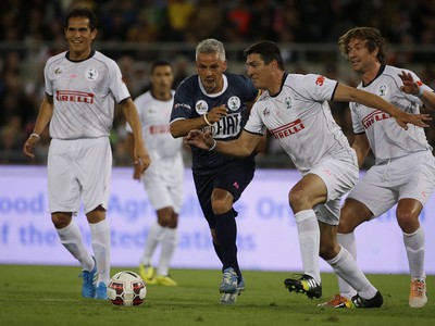 Roberto Baggio a Ivan Zamorano v súboji