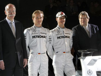 Dieter Zetsche, Nico Rosberg, Michael Schumacher a Norbert Haug 