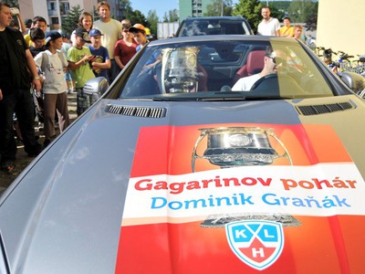 Dominik Graňák priviezol Gagarinov pohár do Trenčína