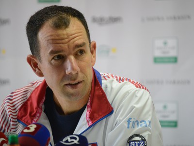 Dominik Hrbatý, nehrajúci kapitán Slovenska