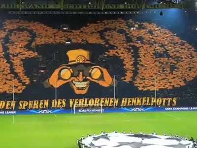 Choreo fanúšikov Dortmundu pred