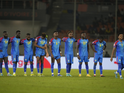 Hráči DR Kongo pred penaltovým rozstrelom