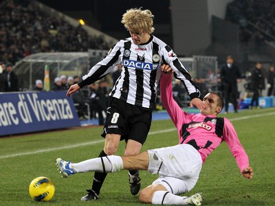 Dusan Basta a Giorgio Chiellini 