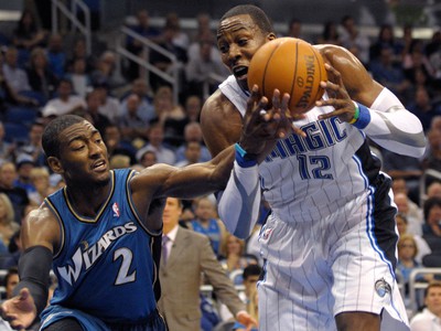 Dwight Howard (s loptou)