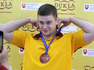 Na snímke čerstvý bronzový medailista, džudista Marius Fízeľ po návrate z majstrovstiev Európy v Záhrebe 