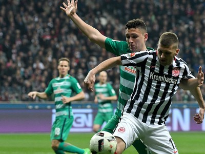 Eintracht Frankfurt zachránil aspoň remízu